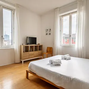 https://italian-residencies-solferino-56.it-lombardy.com