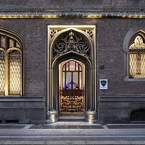 https://babila-hostel-milan.italymilanhotels.net
